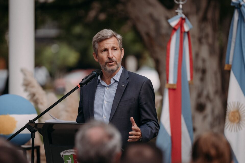 El gobernador participó del aniversario de Crespo y destacó el valor del trabajo como el cambio cultural necesario para crecer