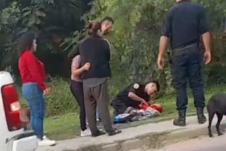 Bajada Grande: Niño de cuatro años fue atropellado por un motociclista al cruzar la calle sin mirar
