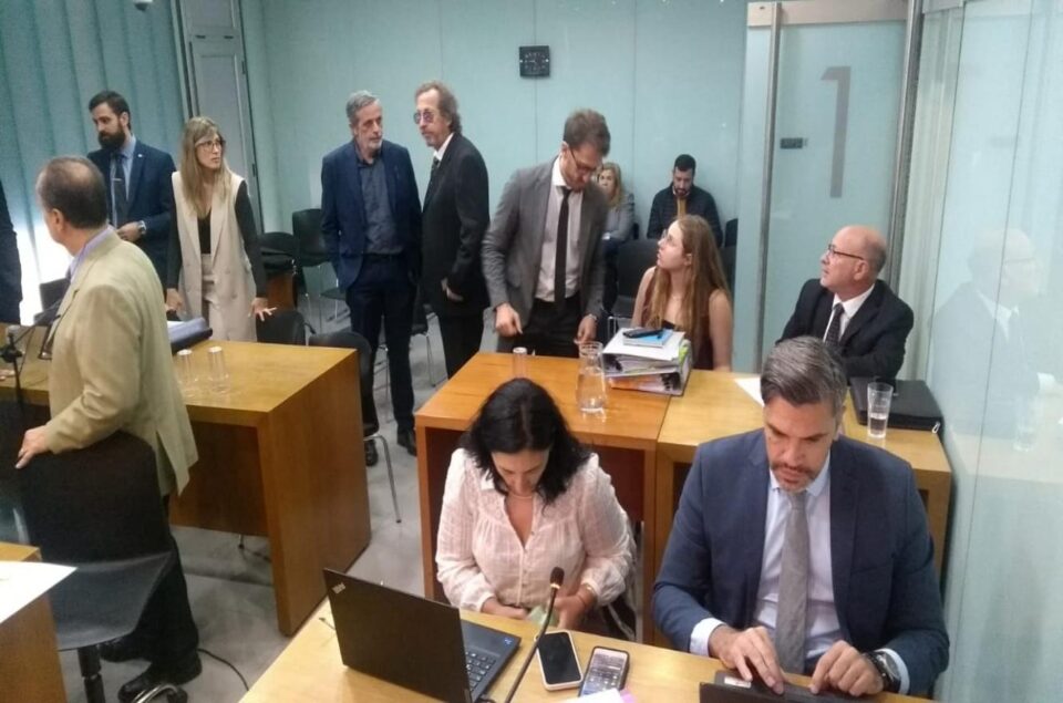 Causa «Contratos Truchos»: Defensores Alegan que la evidencia fue secuestrada de manera ilegal y sin cumplir con los protocolos establecidos