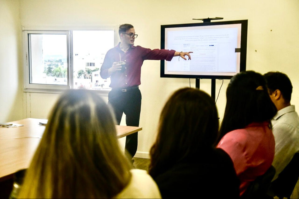 La Municipalidad fortalece la formación del personal con una oferta de capacitaciones