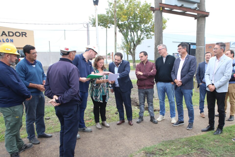 El ministro Troncoso visitó General Ramírez y recorrió el Parque Industrial