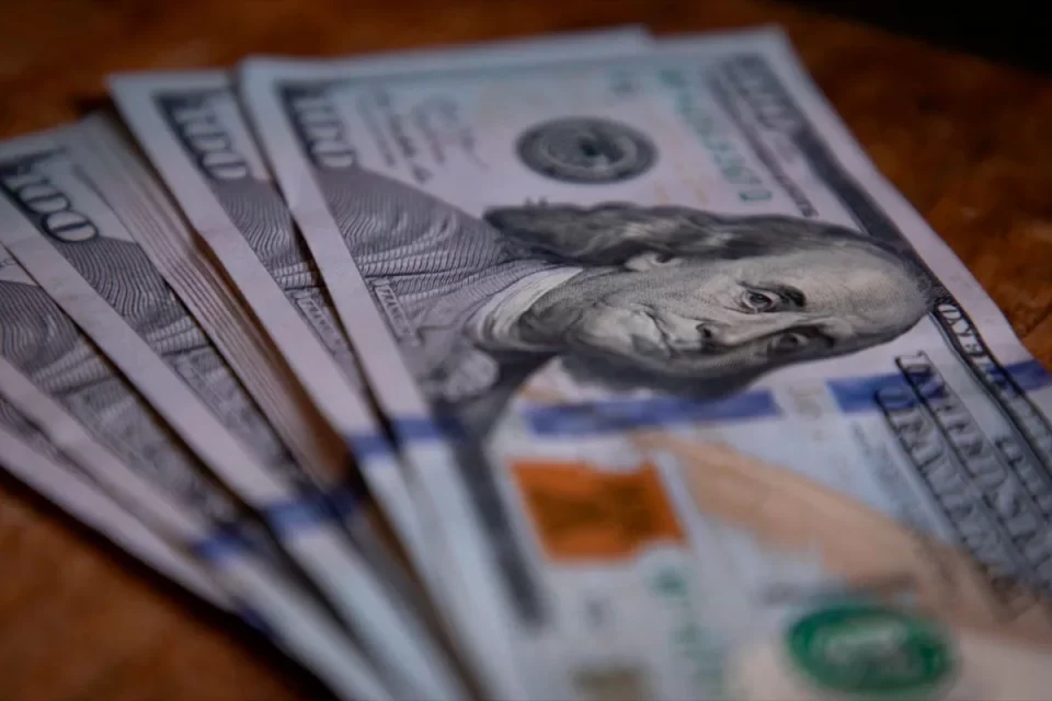 Dólar blue incontenible: saltó  en dos días y alcanzó su valor más alto en ocho meses