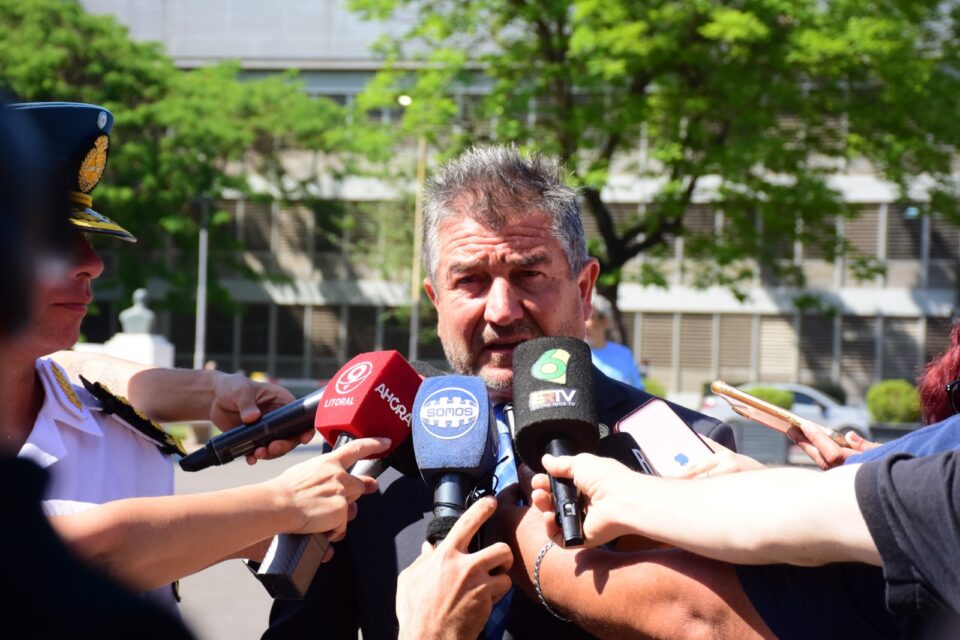 Roncaglia salió a contestar el pedido de informes que presentó el Senado