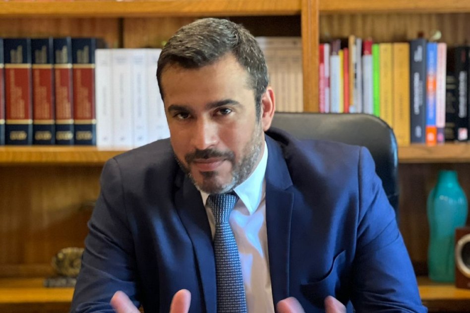Velázquez: “Nunca se la acusó a Flavia Beckman de falsificar firmas”