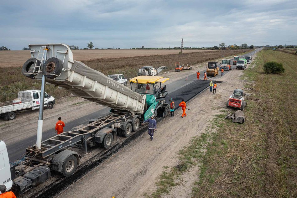 La rehabilitación de la ruta entre Tala y Uruguay presenta un 16 por ciento de avance