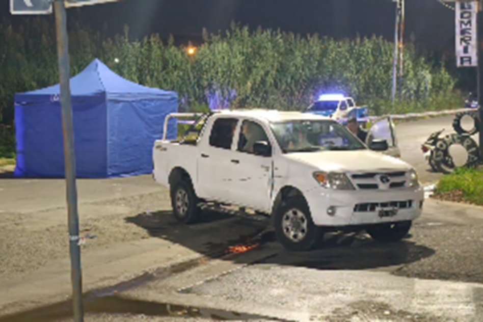 Murió un hombre y hospitalizaron a su hijo como consecuencia de un choque