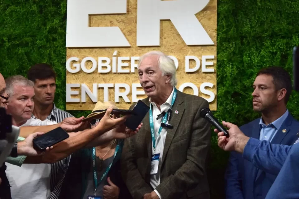 El gobierno acompañó a productores y empresarios lecheros en la muestra nacional Todo Láctea