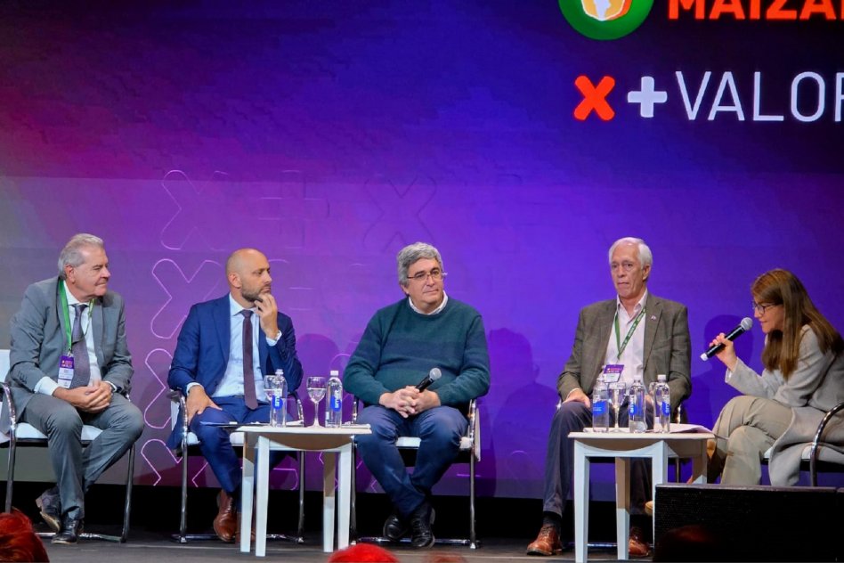 Entre Ríos impulsó la producción de maíz para abastecer a la avicultura en el foro nacional Maizar 2025