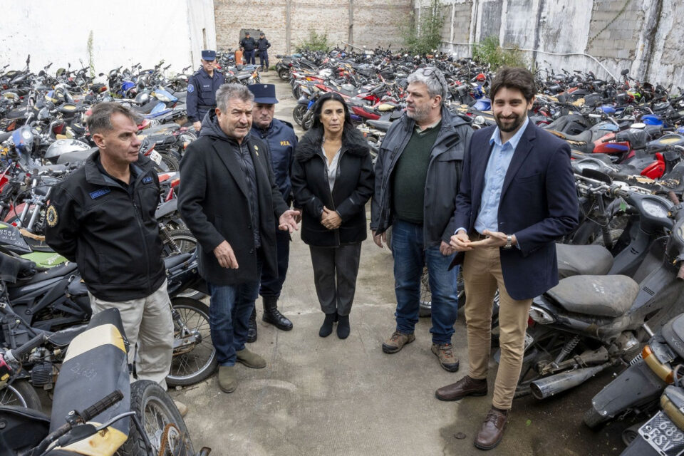Compactaron más de 3.000 motos que estaban secuestradas en Paraná
