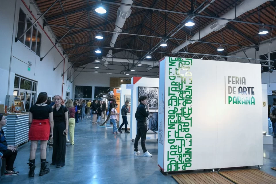 Vecinos de Paraná disfrutaron de la segunda edición de la Feria con Historia