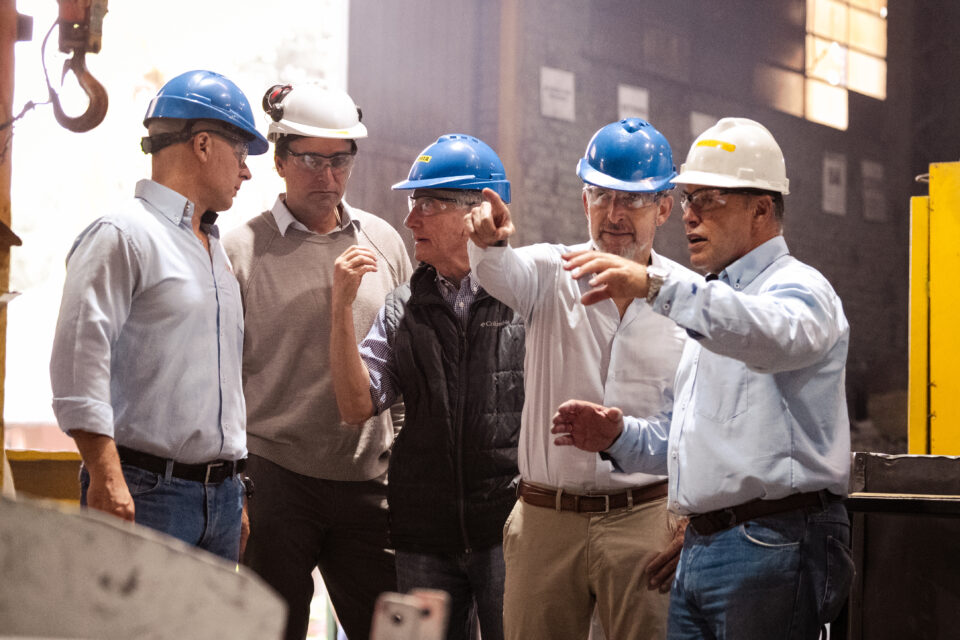 Frigerio recorrió una empresa estratégica con desarrollo tecnológico para la provincia