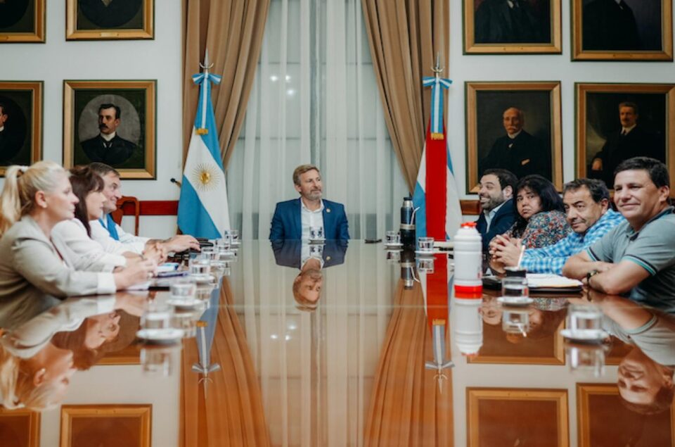 Fin de la intervención: al gobierno le quedan 20 días para lograr la nueva ley del Iosper
