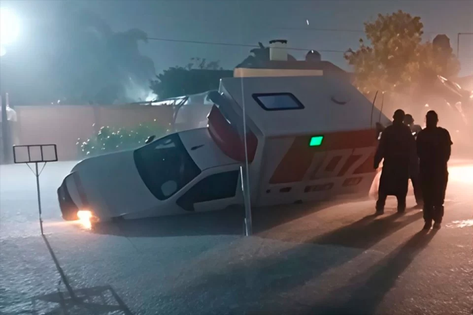 Fuerte temporal en una localidad de Santa Fe tras caer 300 milímetros de lluvia: los videos