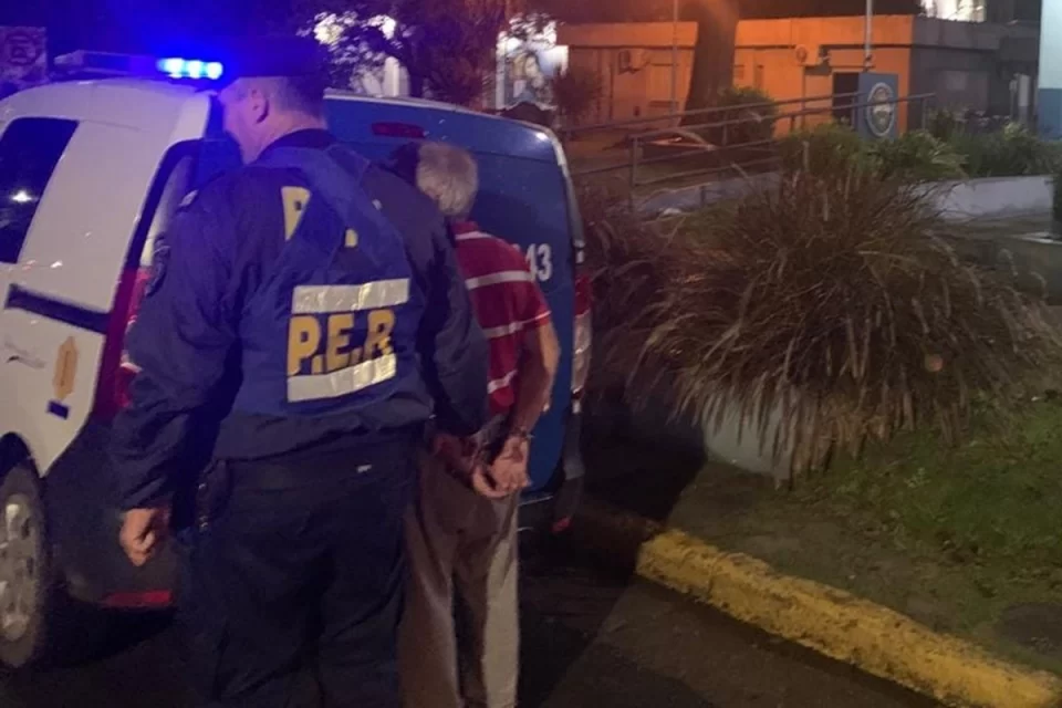 Detuvieron a ordenanza escolar por la presunta violación de su hija discapacitada