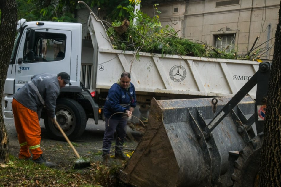 La Municipalidad refuerza los operativos de limpieza tras la tormenta del fin de semana