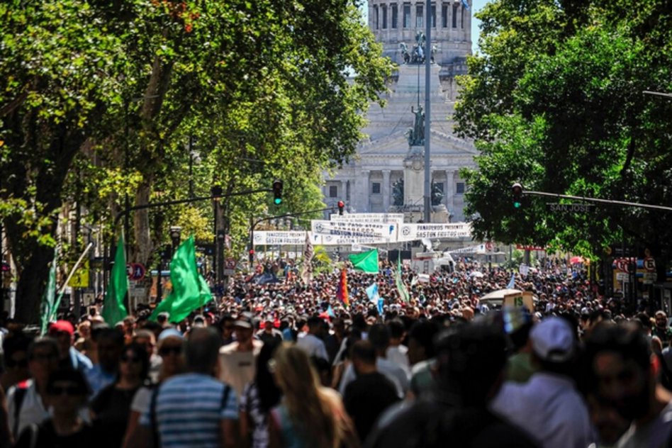 POR AMPARO DE LA CGT La Justicia laboral declaró inconstitucional el decreto de Milei que limita el derecho a huelga