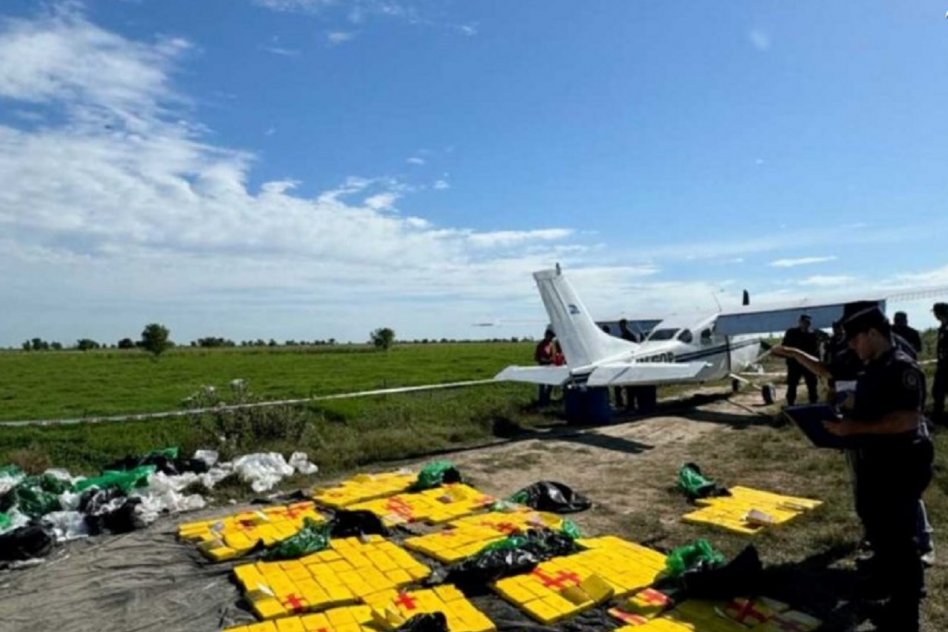 1 DETENIDO Y 2 PRÓFUGOS Incautaron más cocaína de avioneta que cayó al sur de Entre Ríos