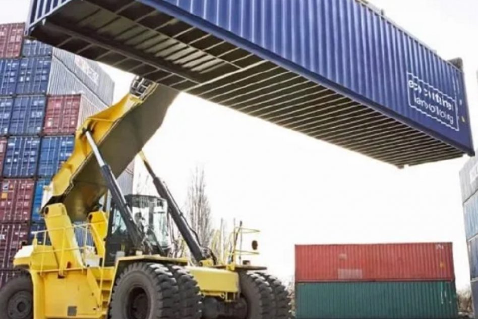 LA ECONOMÍA DE MILEI Fuerte caída del superávit comercial: la ola importadora arrasa con todo