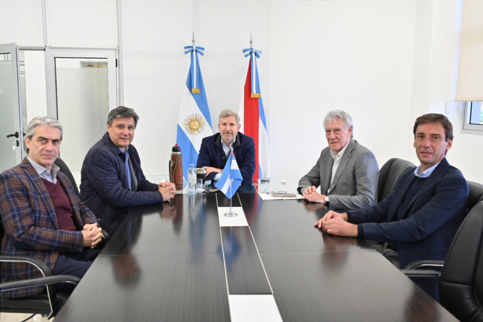 Frigerio se reunió con la misión del BID que evalúa la marcha del programa de saneamiento del río Uruguay