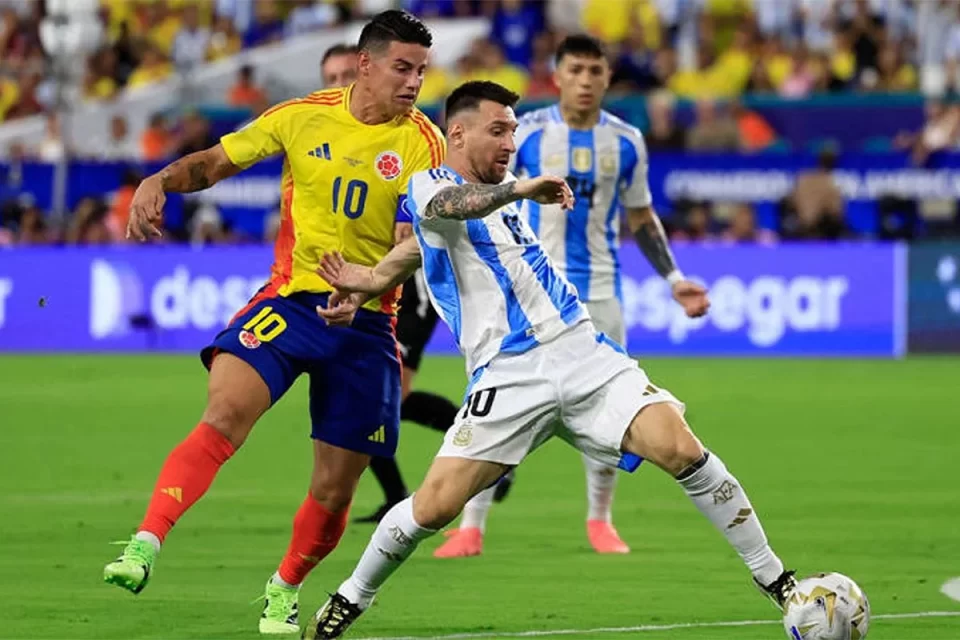 La Selección argentina recibe esta noche a Colombia: horario y formaciones