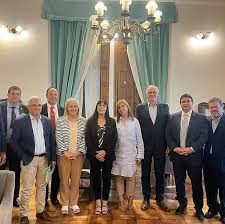 Senadores de Juntos por el Cambio respaldan demanda de Frigerio y piden equilibrio fiscal