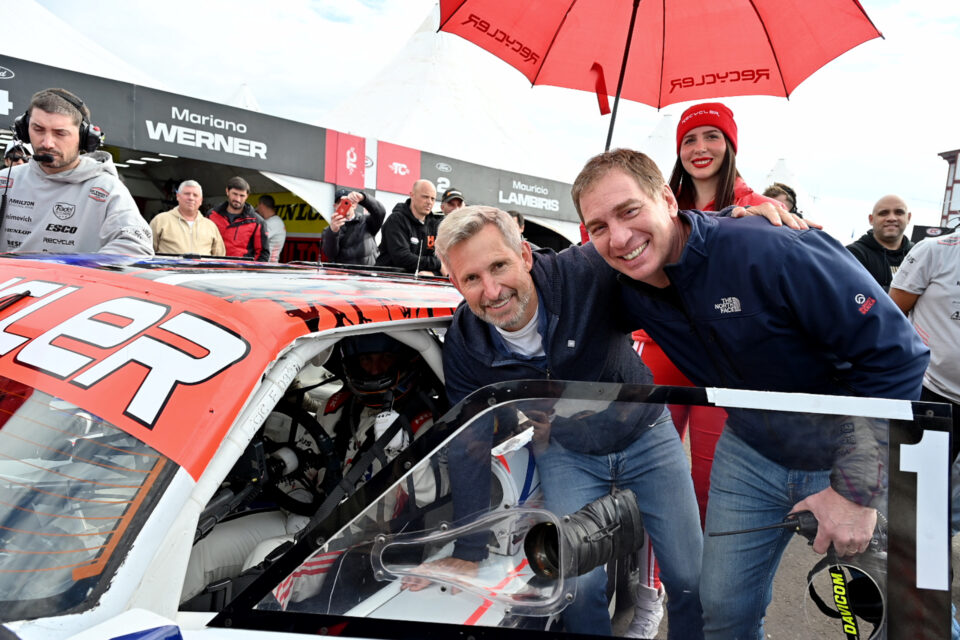 Frigerio recorrió el circuito de Concepción del Uruguay en el marco de la 8ª jornada del Turismo Carretera.