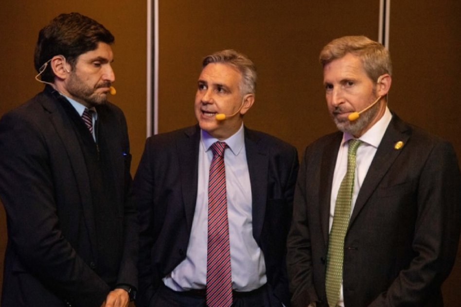 CLIMA DE POCOS AMIGOS Los gobernadores rechazan una reunión con el gobierno en la Rural: «que nos citen a la Rosada»