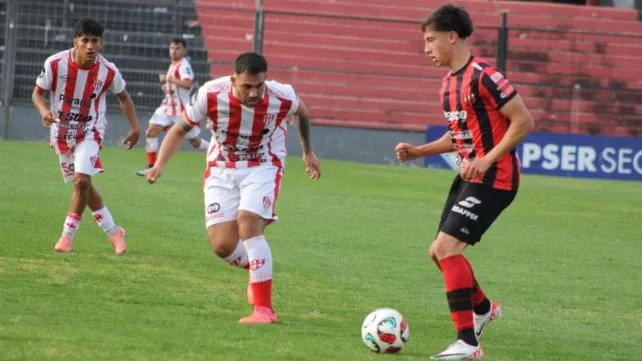 EL GATO PUSO DE RODILLAS AL NEGRO Atlético Paraná derrotó a Patronato y jugará la final de la Copa de la Liga