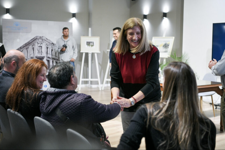 Esfuerzo compartido: el Municipio firmó un convenio con vecinos para extender la red de agua