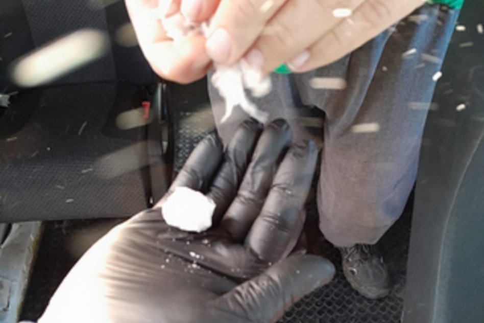 AUTOVIA 18 Secuestro de cocaína y 2 personas identificadas en operativos de control rutinarios