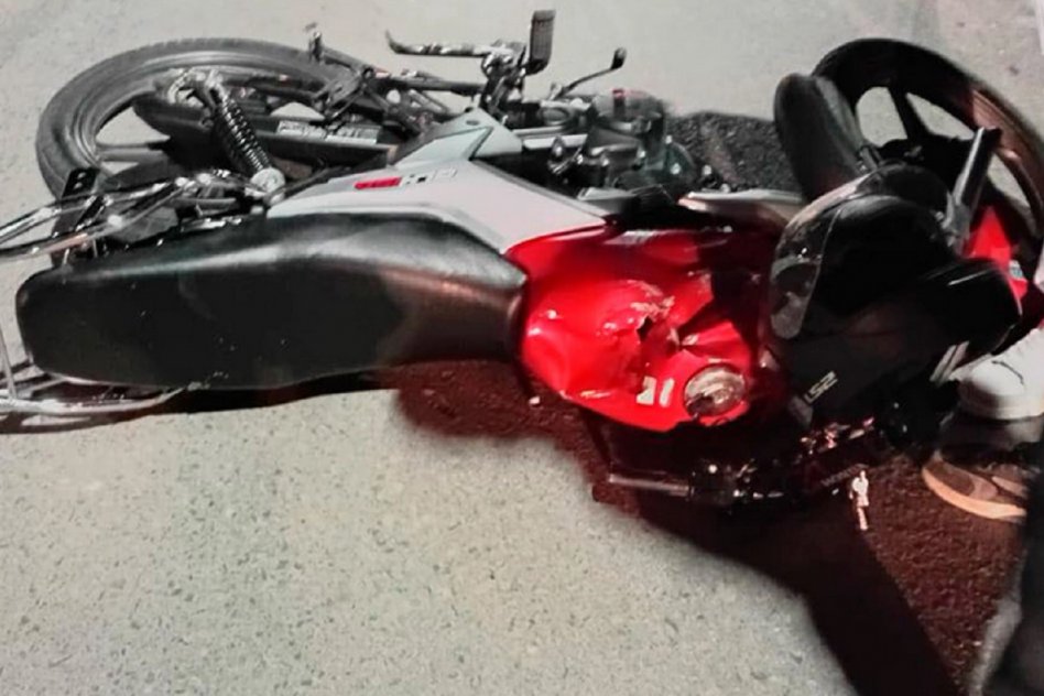 larramendi y heinze Fuerte choque entre motos. Dos personas fueron hospitalizadas