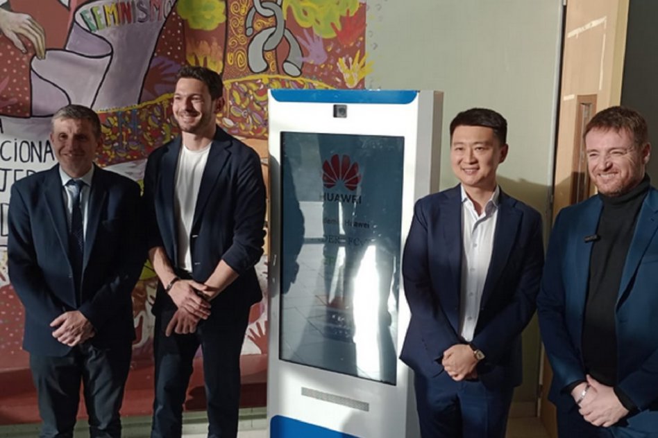Lanzaron la Academia Huawei: cursos digitales abiertos a toda la población