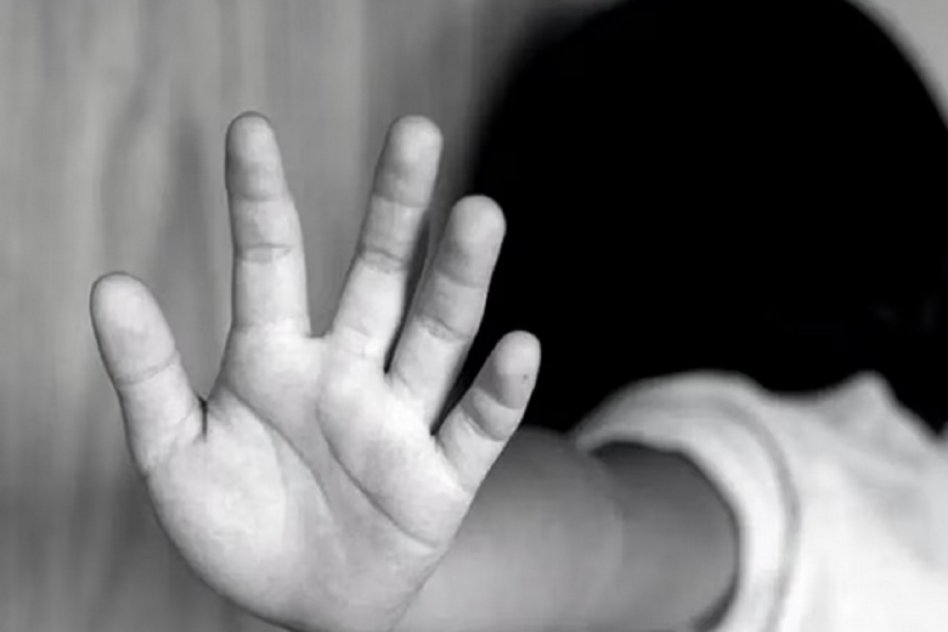 VIOLENCIA EN ESCUELA Denuncian que alumno amenaza a compañeros: “si no le dan plata los va a violar en el baño”
