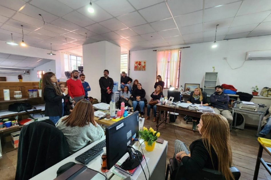 GREMIALES Trabajadores del Registro de la Propiedad realizaron una asamblea
