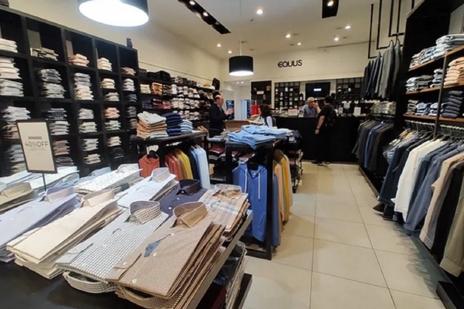 La venta de ropa cayó un 12% en el último bimestre y se extiende la crisis del sector