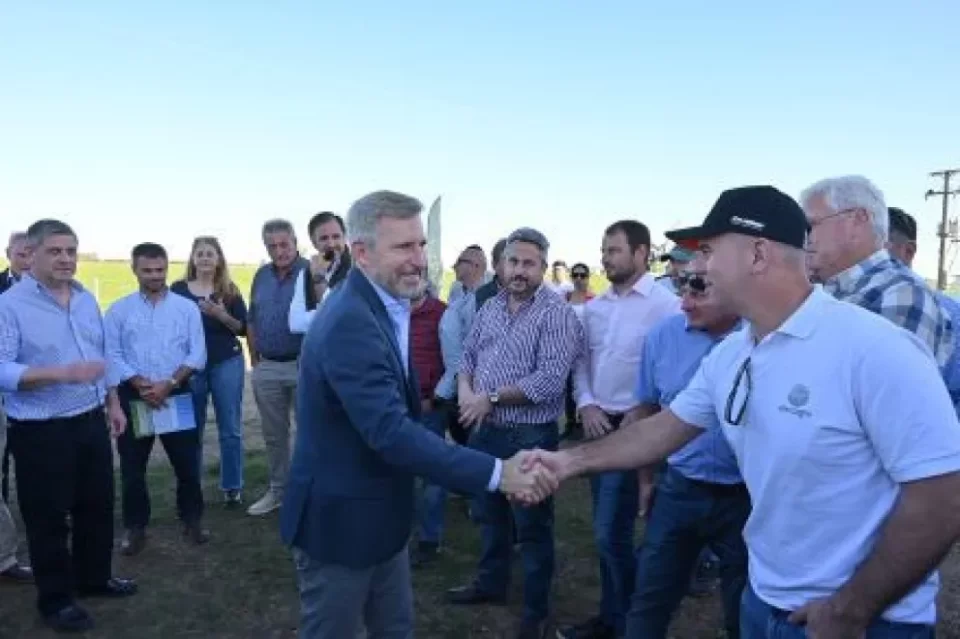 ANUNCIO DE FRIGERIO Fuerte alivio a la producción arrocera: subsidio del 65 por ciento en la tarifa eléctrica y mejoras en infraestructura portuaria