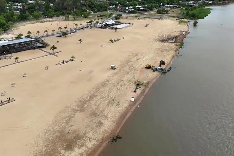 LOREFICE: Obras en el balneario Thompson permitirán recuperar 80 centímetros de profundidad de la playa