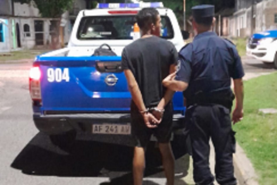 COMISARIA 4ta Pidió alimentos al dueño de una rotisería, y mientras se los buscaba, le robó la rueda de la bicicleta