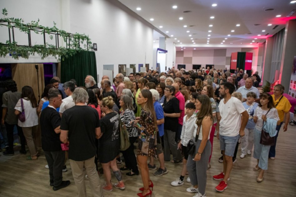 Histórico: más de 800 personas colmaron el CPC para ver Emboscada y otras 600 quedaron afuera