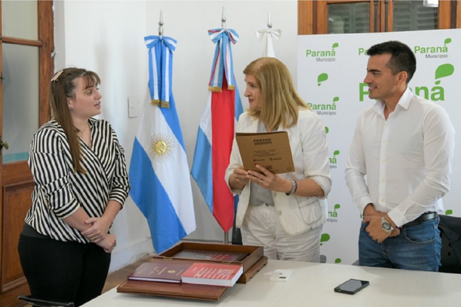 ASUMIÓ MAYRA COLLANTE La Municipalidad de Paraná fortalece el Plan de Agua con la incorporación de nuevos perfiles en el gabinete