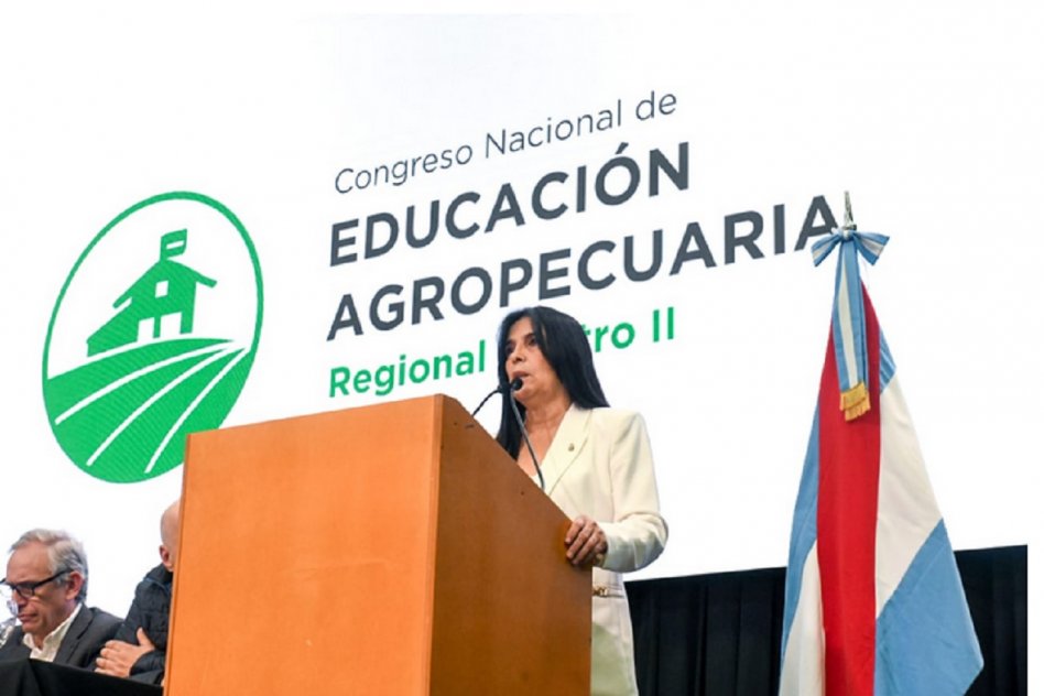 Comenzó en Paraná el Congreso Regional de Educación Agropecuaria – Región Centro II