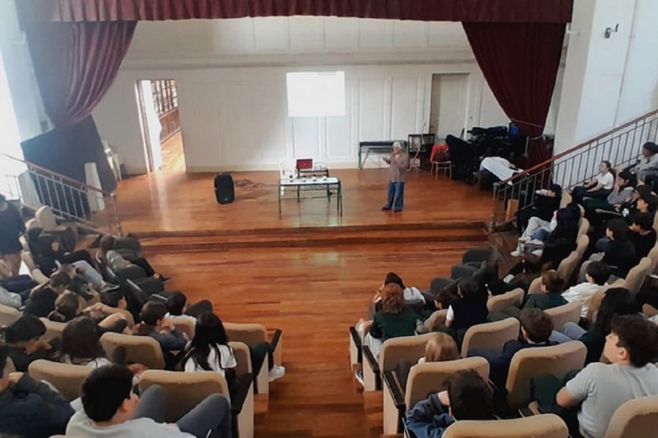 Escuelas de Paraná participarán en un monitoreo de ovitrampas para prevención del dengue