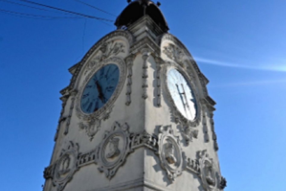 Pondrán en valor el histórico reloj del Palacio Municipal