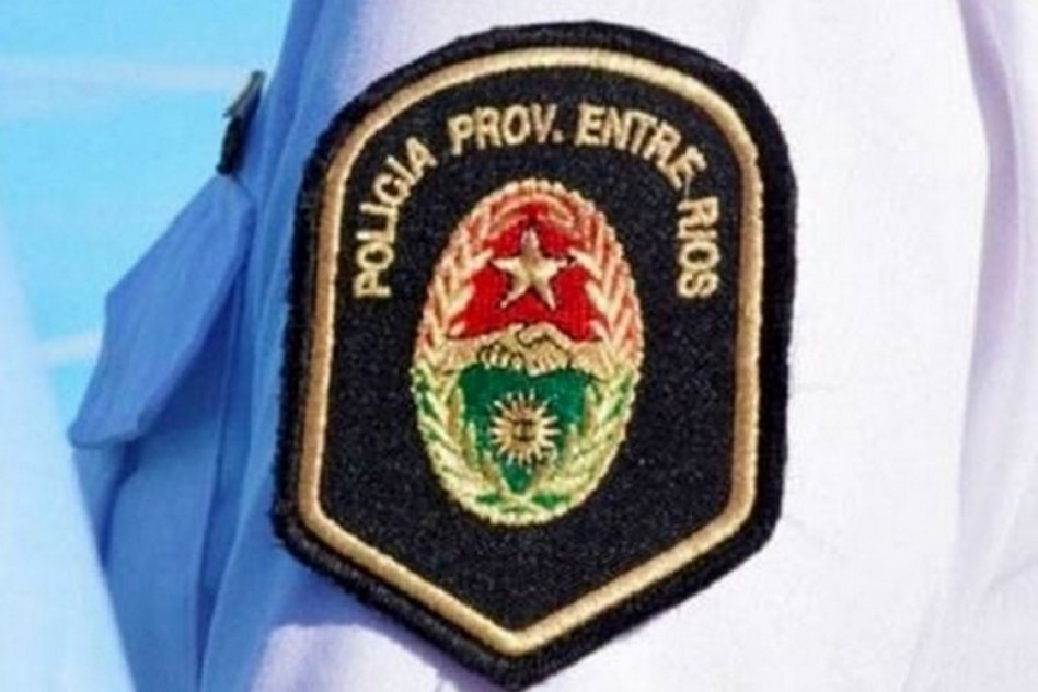 DECRETO Relevos y nombramientos de Oficiales Superiores Jefes en la Policía de Entre Ríos