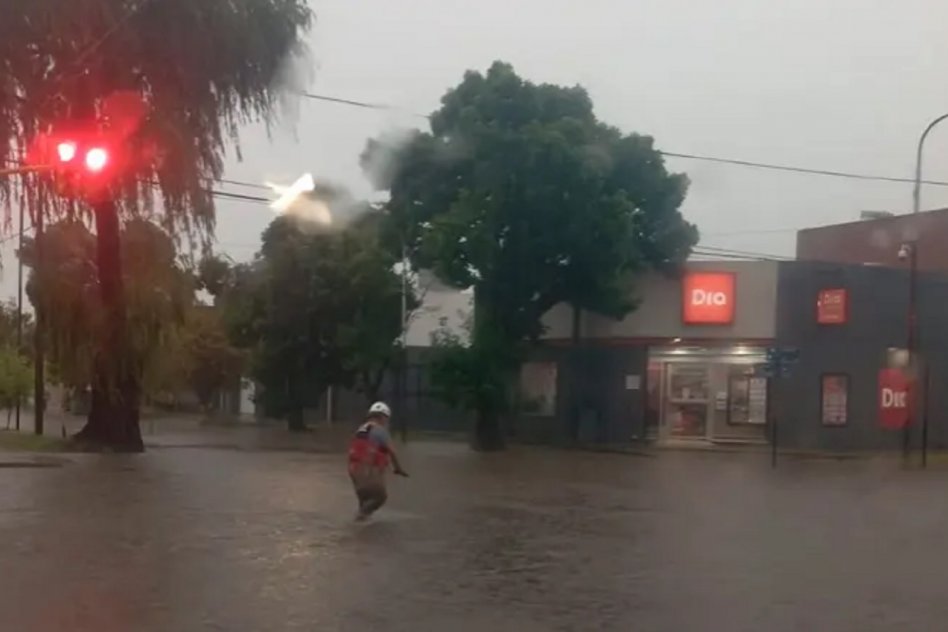 Defensa Civil de la Municipalidad asistió a 45 familias afectadas por las lluvias del sábado