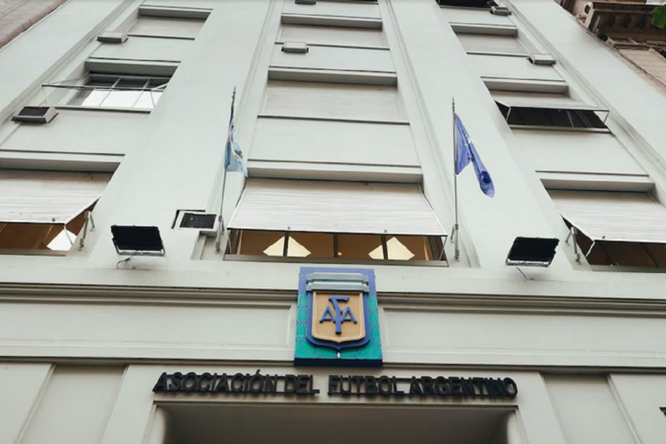 En un duro comunicado, la AFA le respondió al Gobierno y defendió la gestión de Claudio Tapia