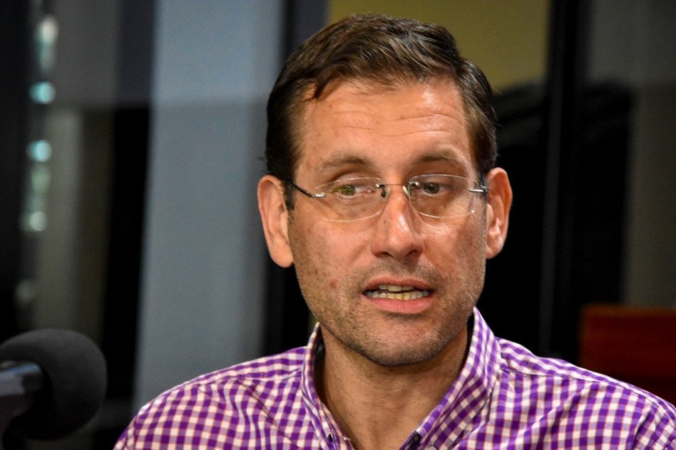 ENERSA EN PUERTO SÁNCHEZ Brupbacher: “Se fueron a instalar los medidores, desconectando de la conexión precaria que había”