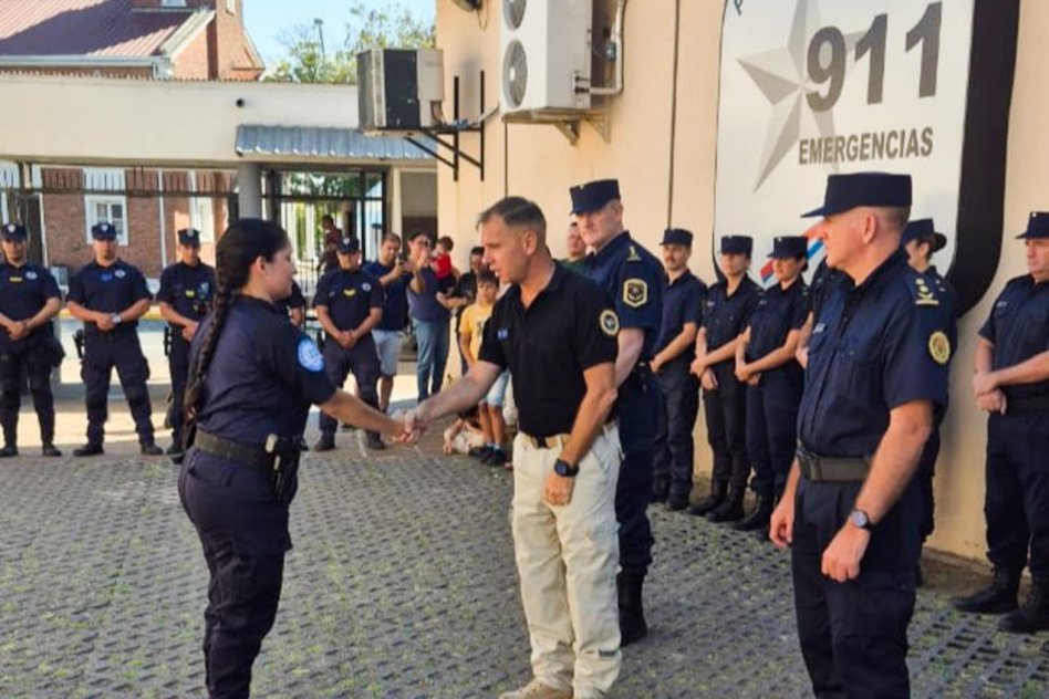 Se incorporan las primeras cuatro mujeres a la sección patrulla motorizada de la Policía