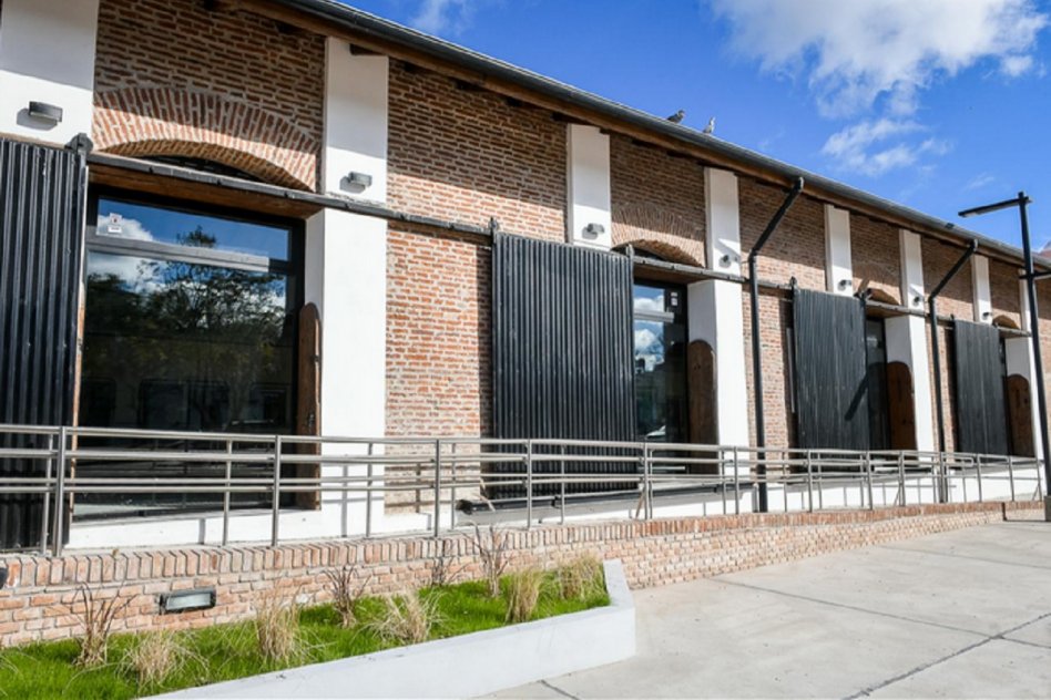 El Centro Cultural Juan L. Ortiz abre dos convocatorias para talleres culturales y cesión de salas de ensayo