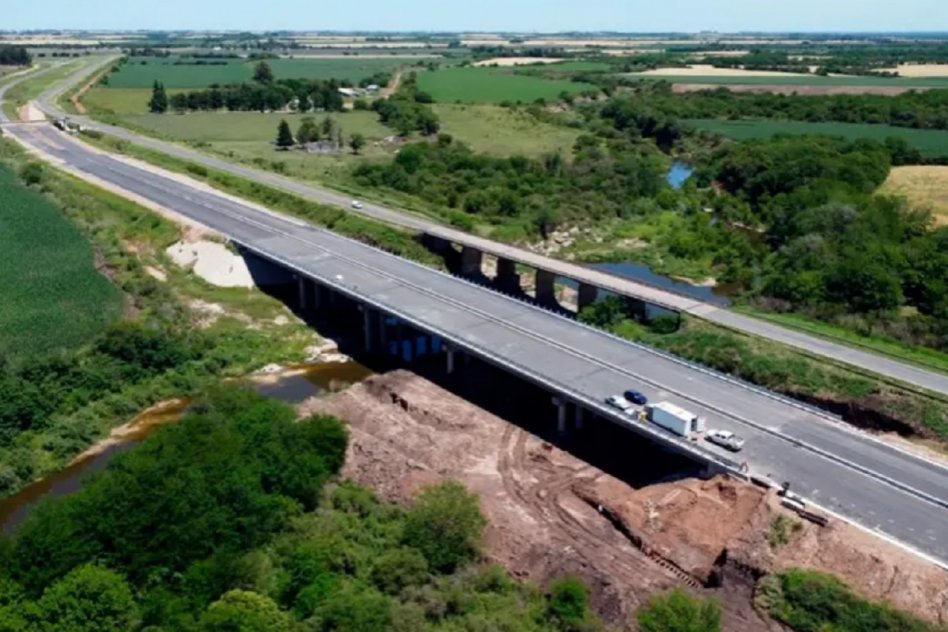Vialidad volvió a sancionar a Caminos del Río Uruguay por incumplimientos en rutas concesionadas